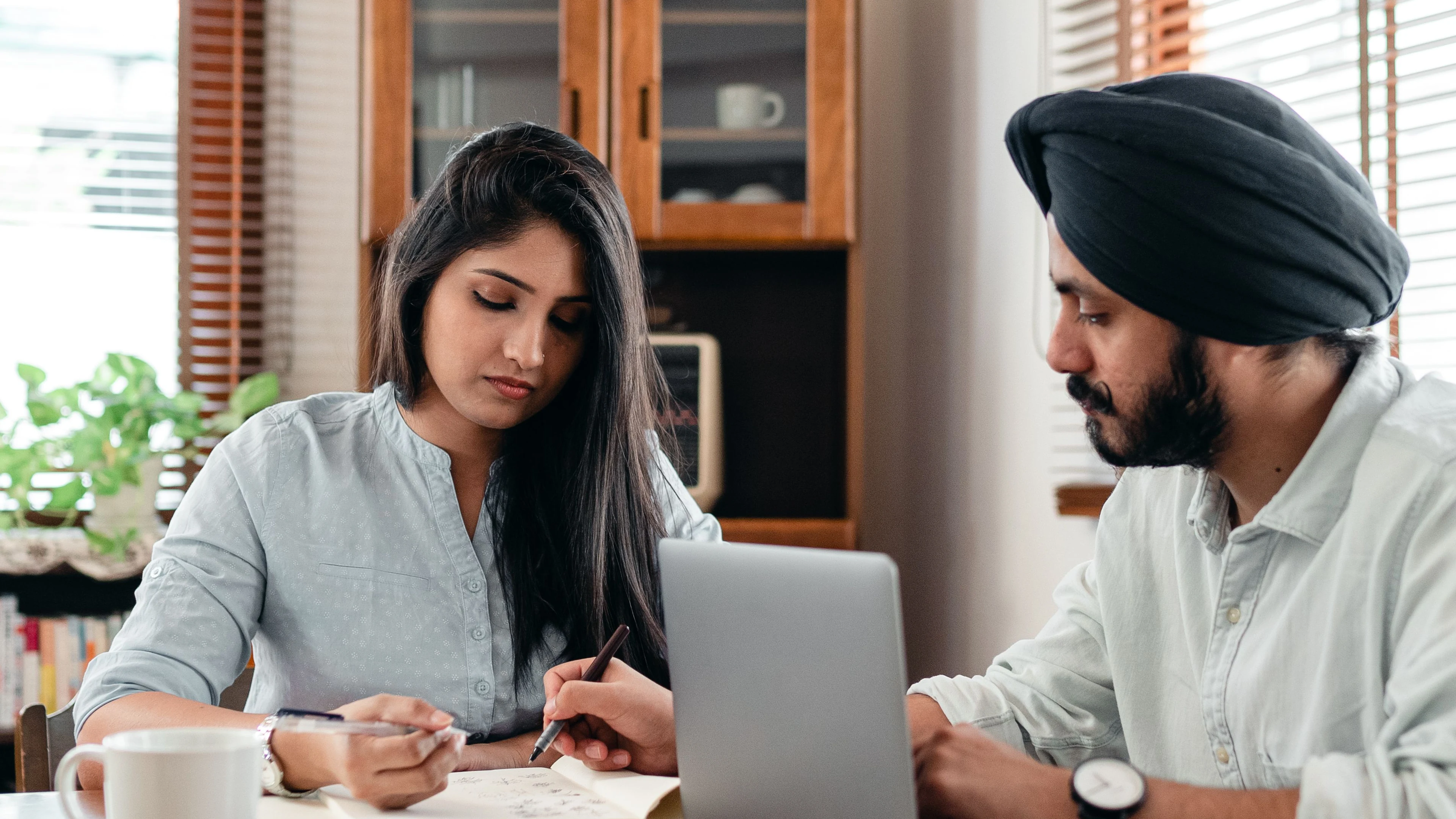 Click Connect Media strategy team reviewing campaign plans